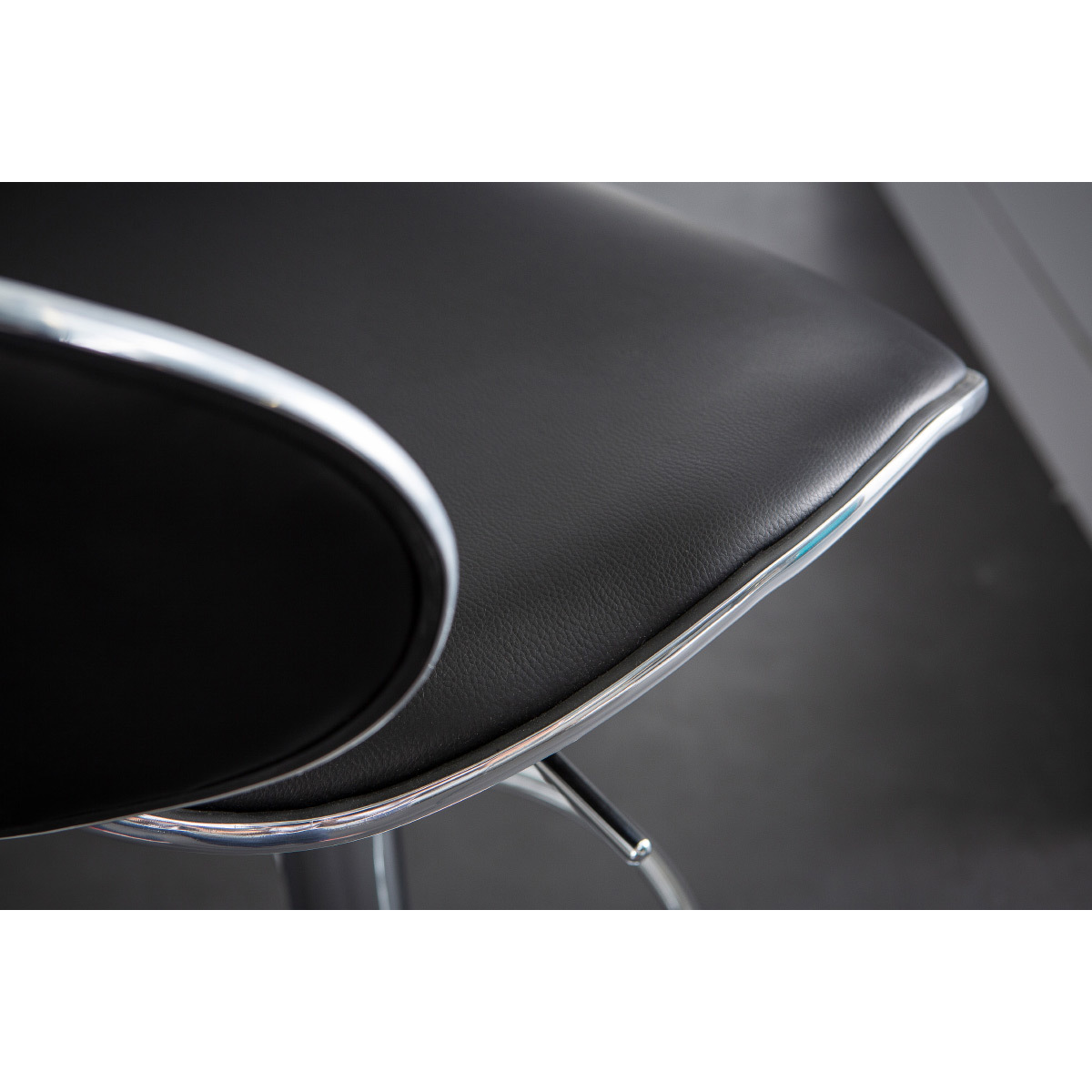 Tabourets de bar design noirs (lot de 2) PEGASE noir, MILIBOO