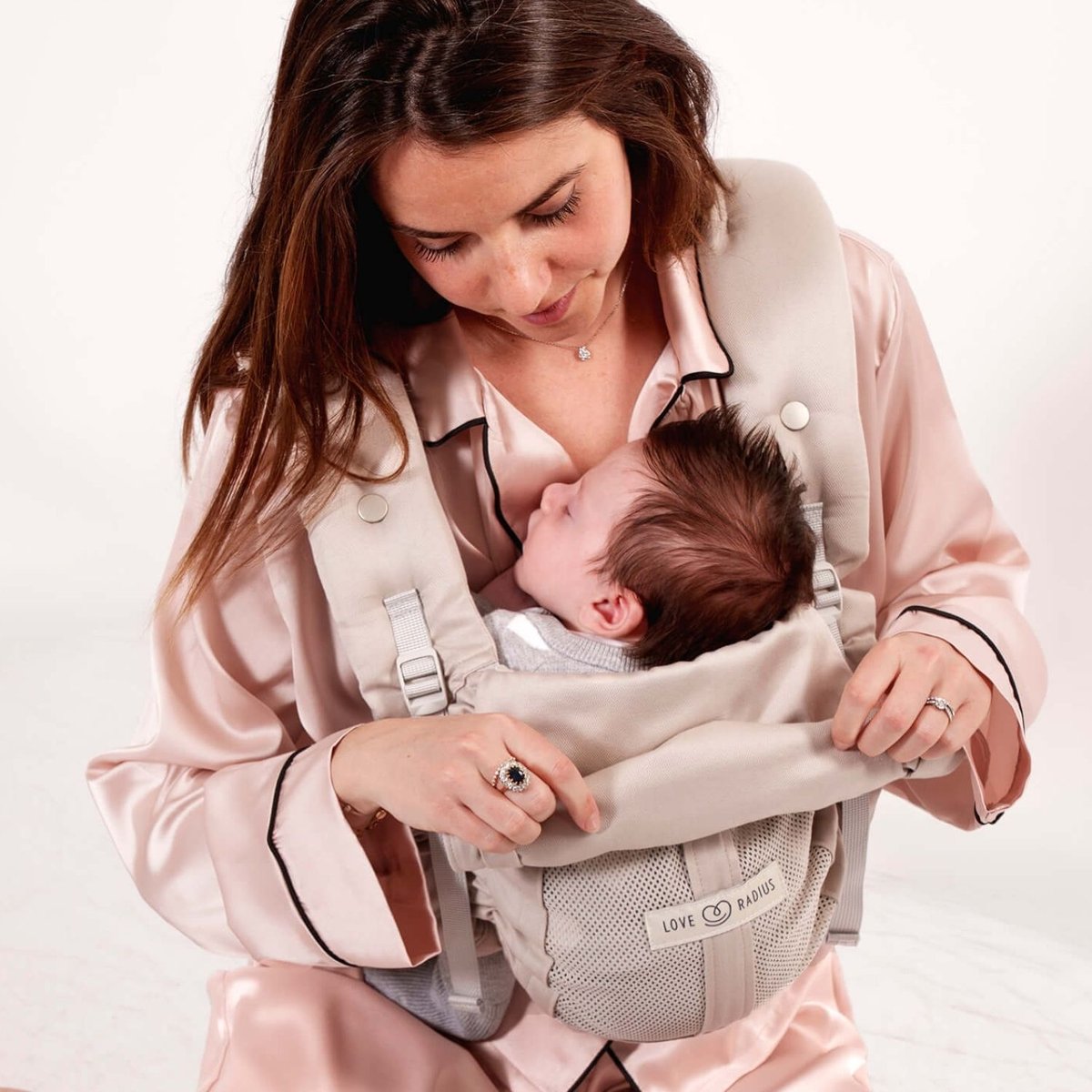 Porte bébé PhysioCarrier V2 blanc, LOVE RADIUS