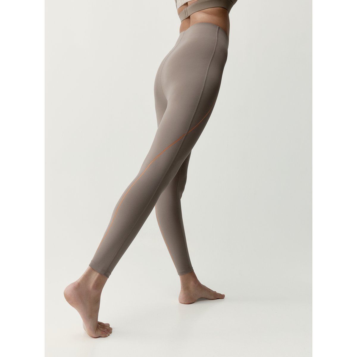 Legging de sport Long Performance BRONE taupe, BORN