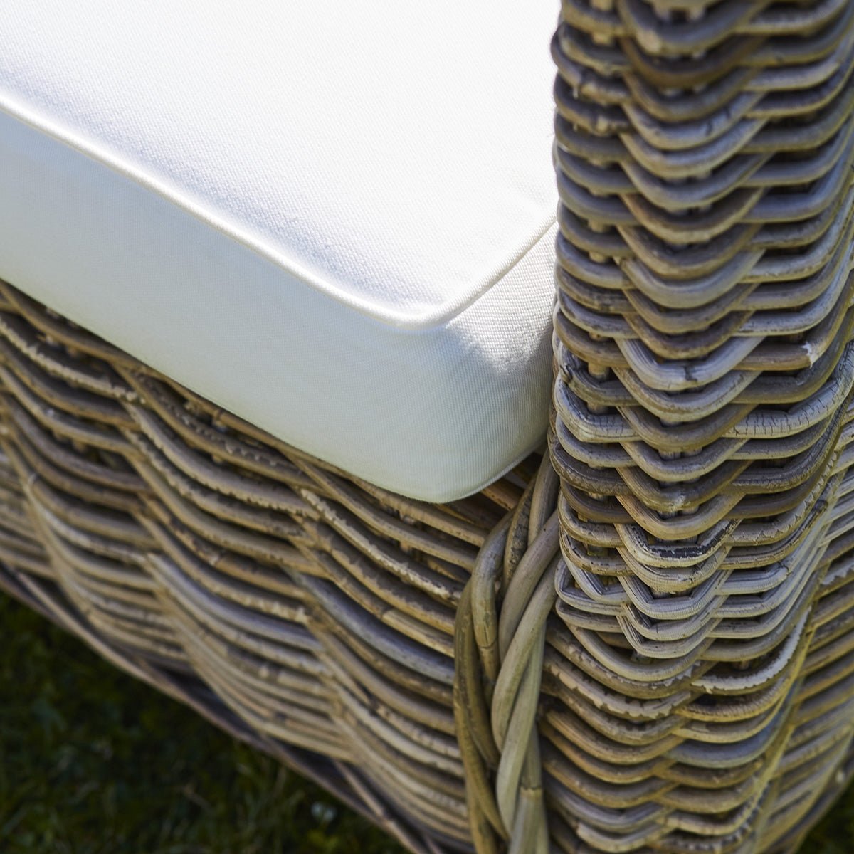 Lot de 2 fauteuils de jardin en kubu MUSA naturel, BERAH GETAH