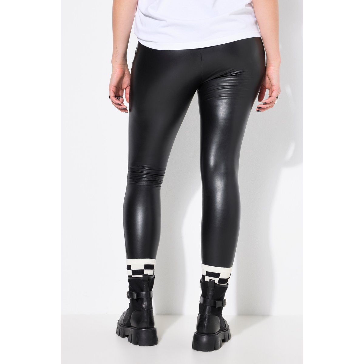 Legging enduit. Matière extensible. Taille noir, STUDIO UNTOLD