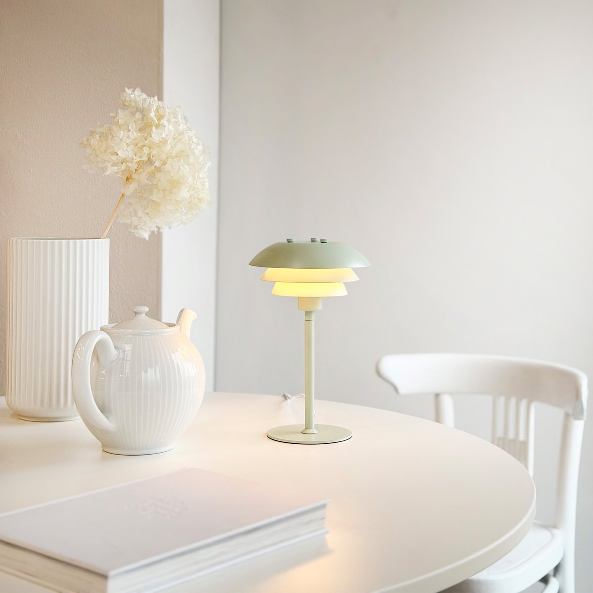 Lampe de table SIXTEEN vert menthe, DYBERG LARSEN