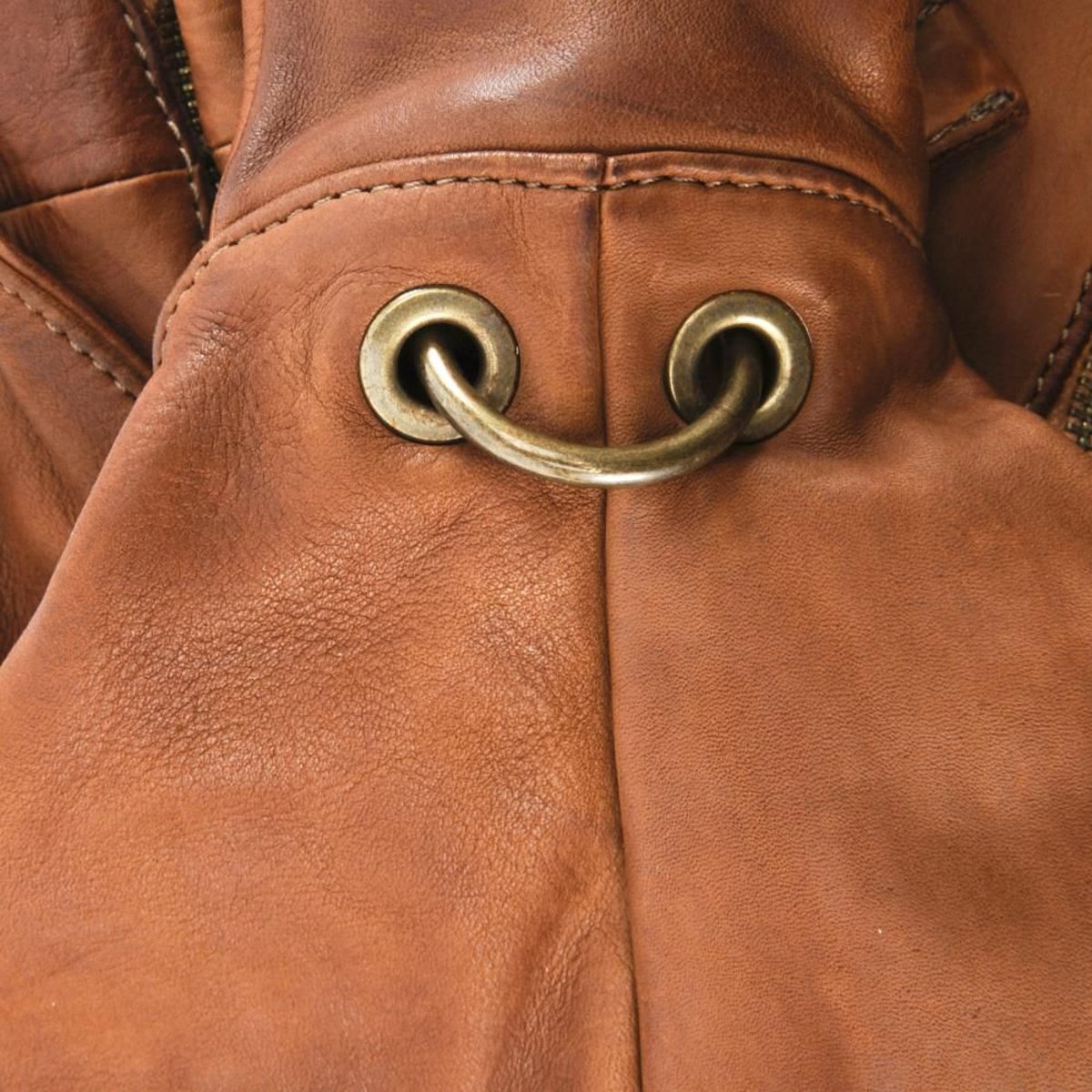 Sac à main en cuir vintage italien MISS BARDOT cognac, OH MY BAG