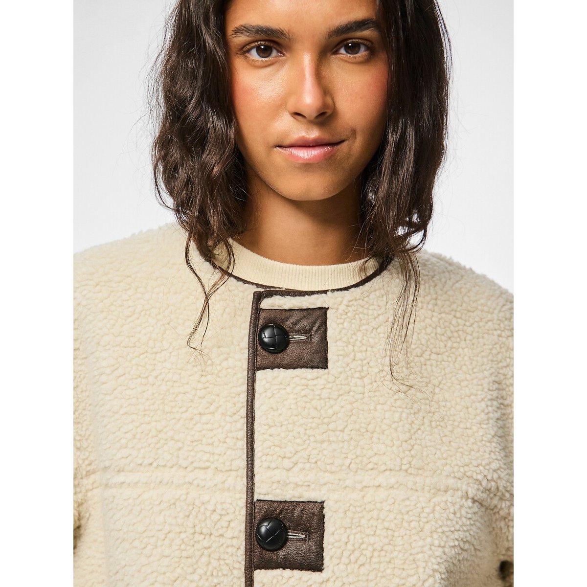 Casaco reversível, em sherpa cru, PIECES
