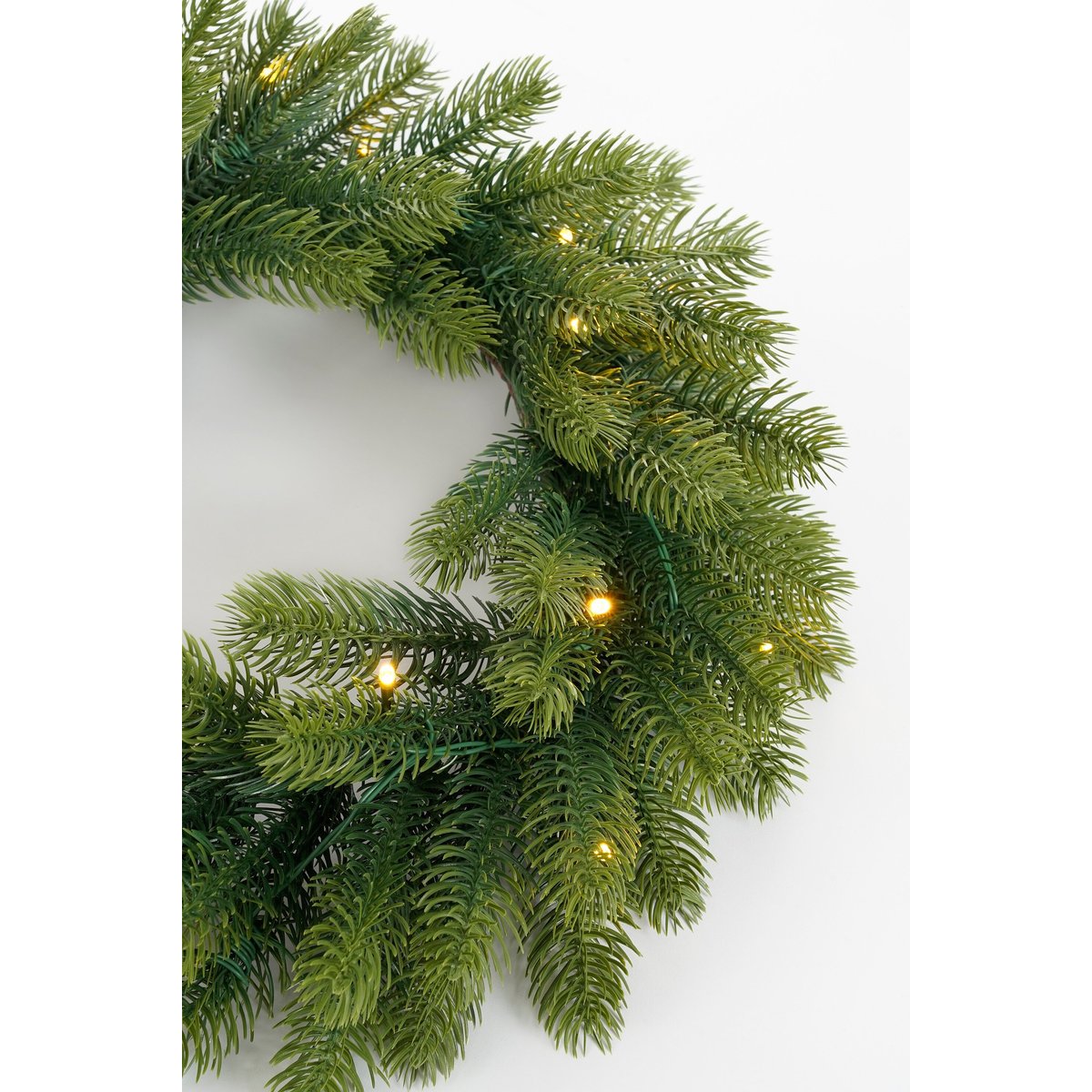Lot de 2 sapins de Noël et 1 couronne d’extérieur avec LED NAGOYA blanc, BLACK BOX TREES