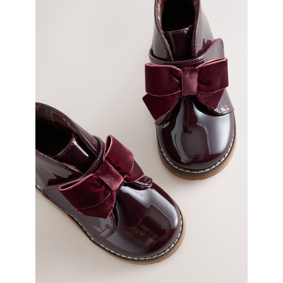 Bottines à nœud rouge bordeaux, NEXT