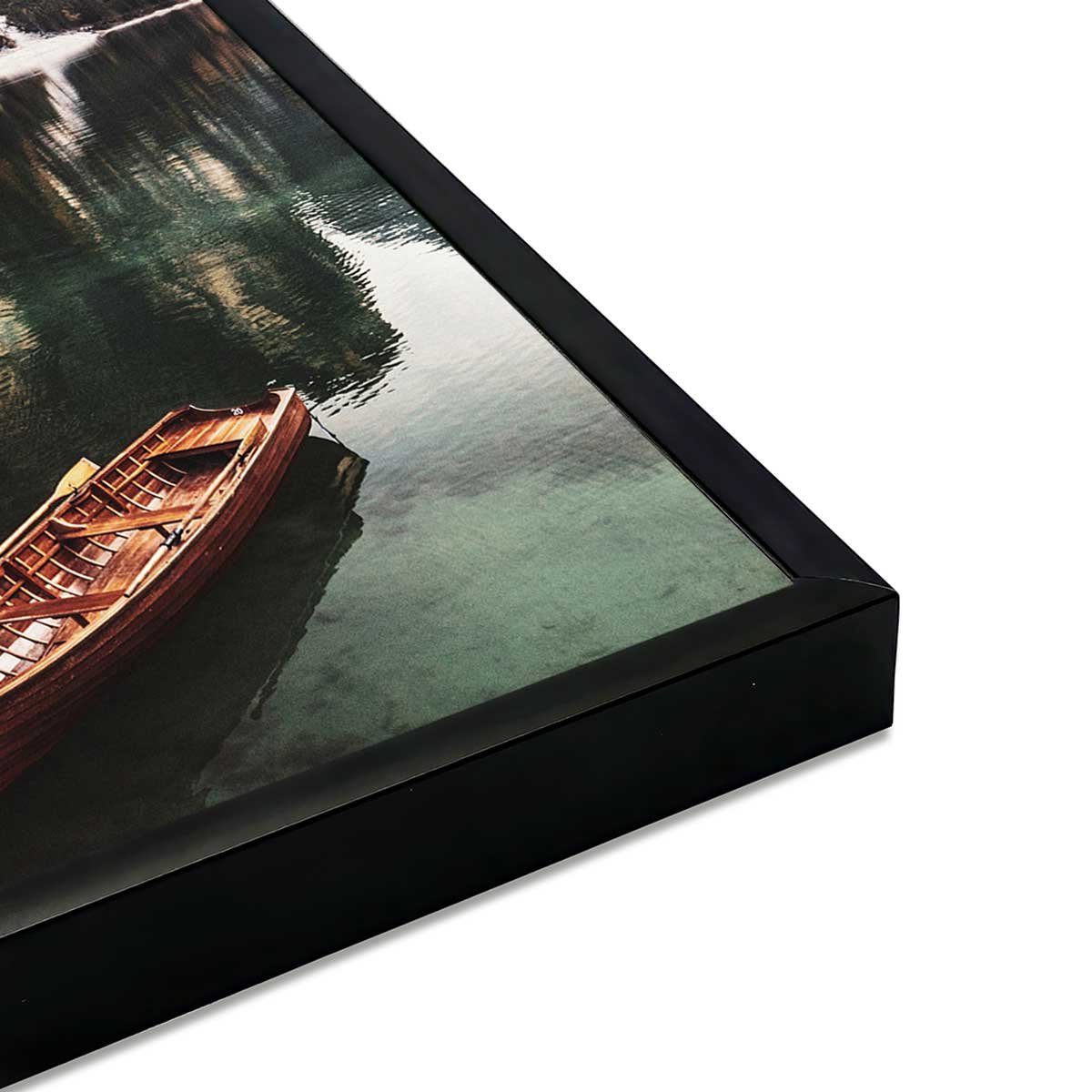 Affiche encadrée lac de montagne et barques en bois affiche + cadre en métal - noir, HEXOA