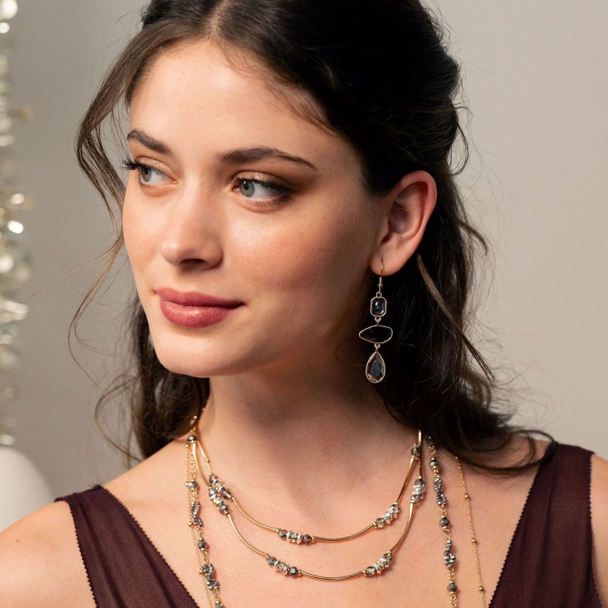 Boucles d'oreilles longues à facettes noirs noir, BALABOOSTE