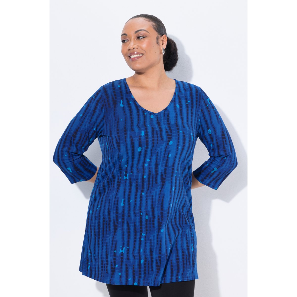 T-shirt long, manches 3/4 et décolleté en V bleu roi, ULLA POPKEN
