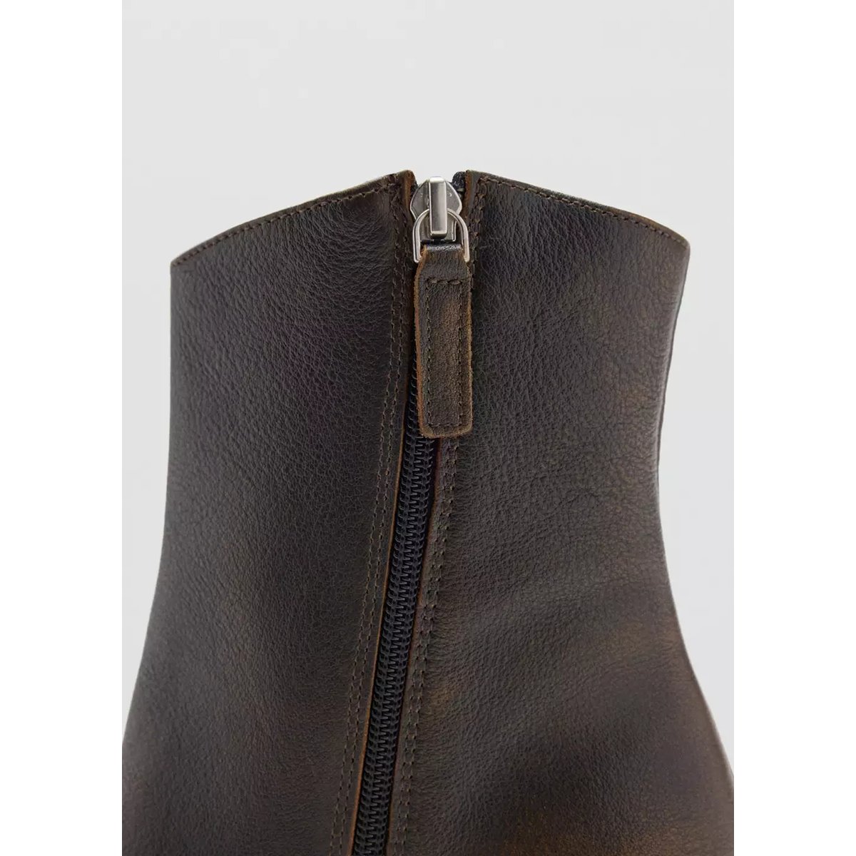 Bottine en cuir effet vieilli chocolat, MANGO