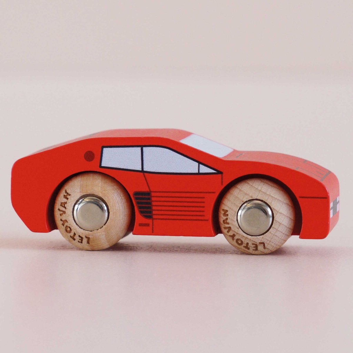 Voiture Marco No 25 rouge, LE TOY VAN