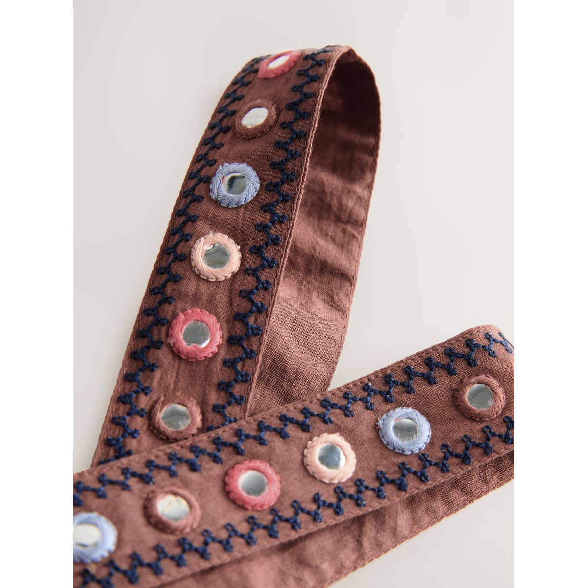 Top sans manches avec détails miroir brodés marron rouille, NEXT