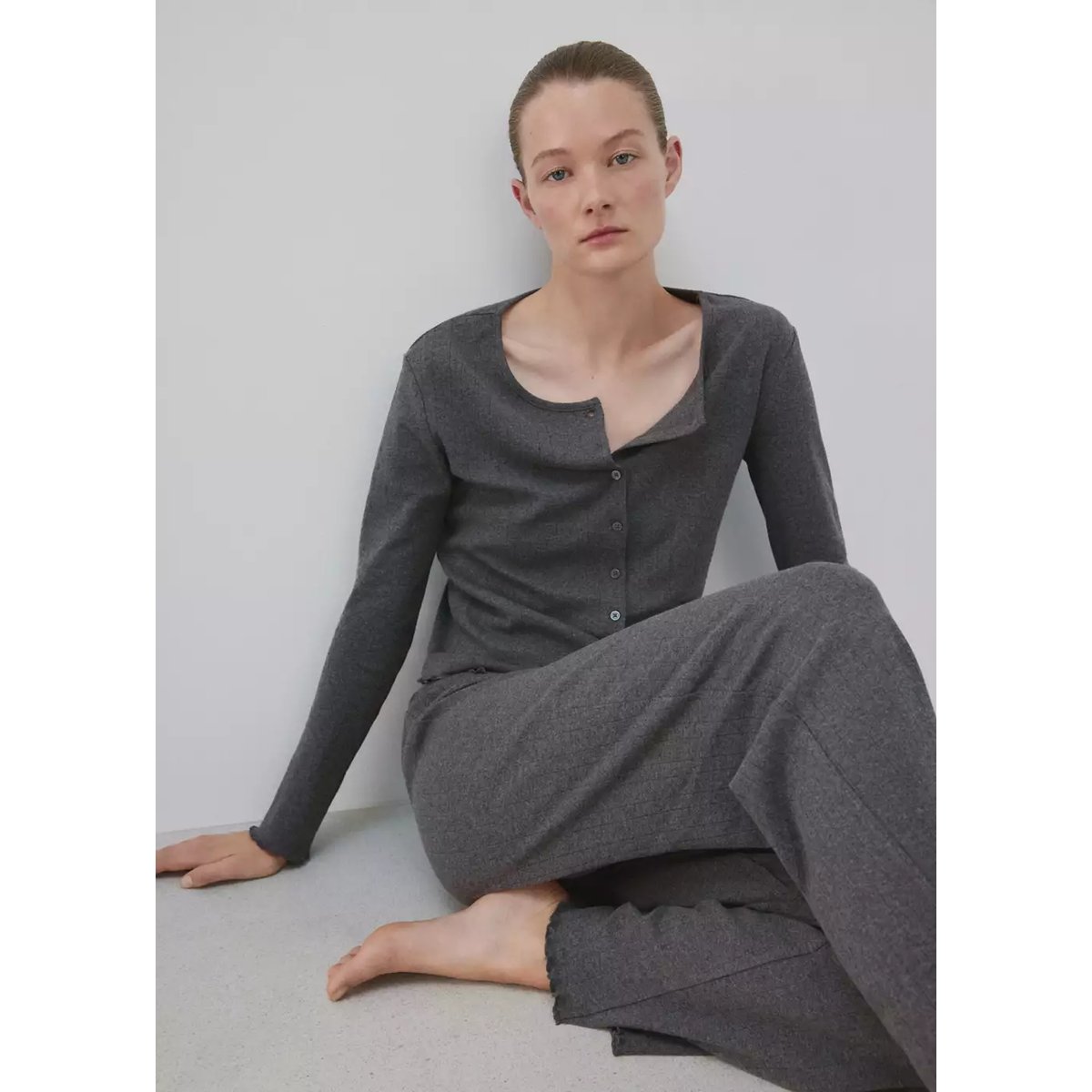 Cardigan de pyjama en coton ajouré gris, MANGO