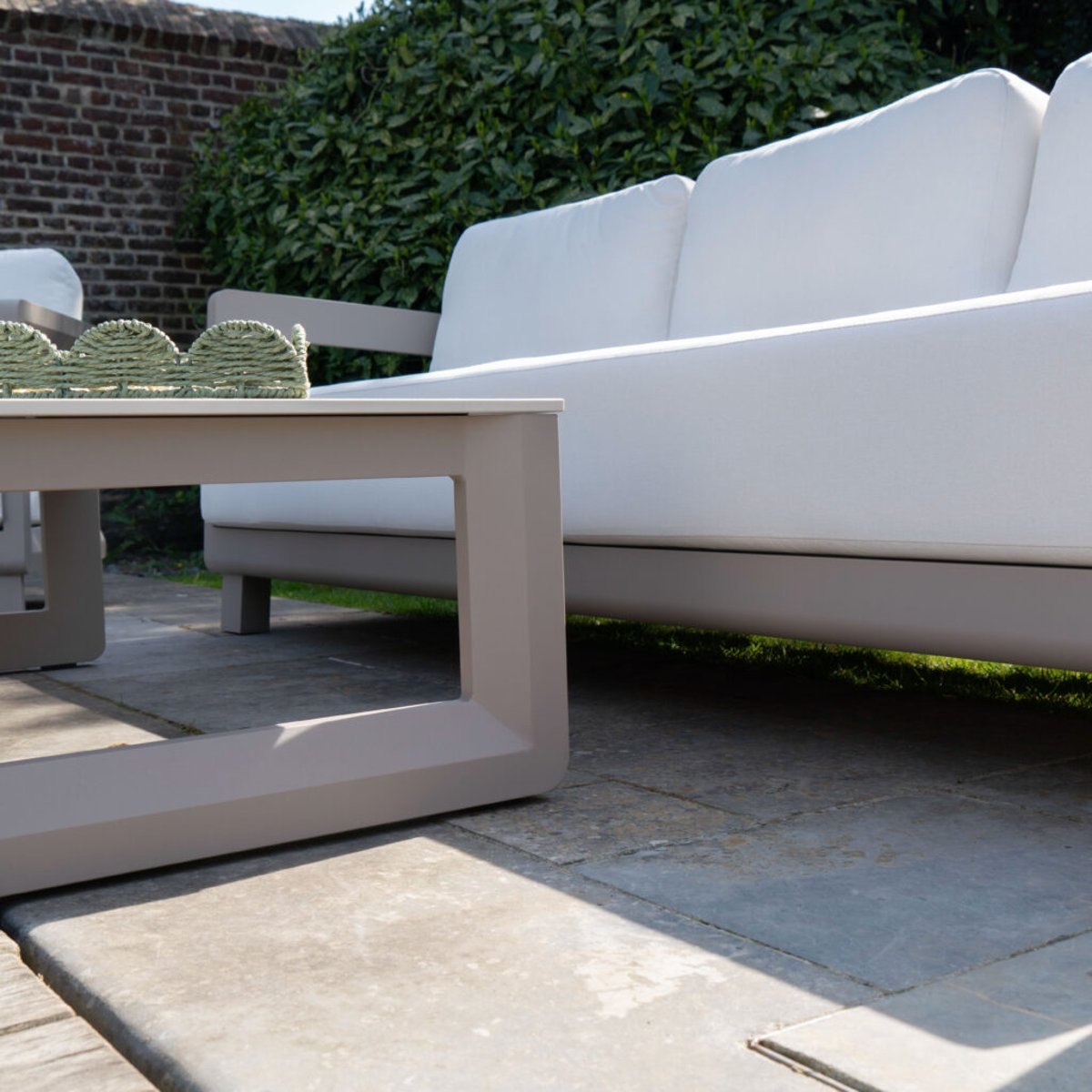 Salon bas 5p alu, plateau en pierre CALAROSSA taupe, WILSA GARDEN