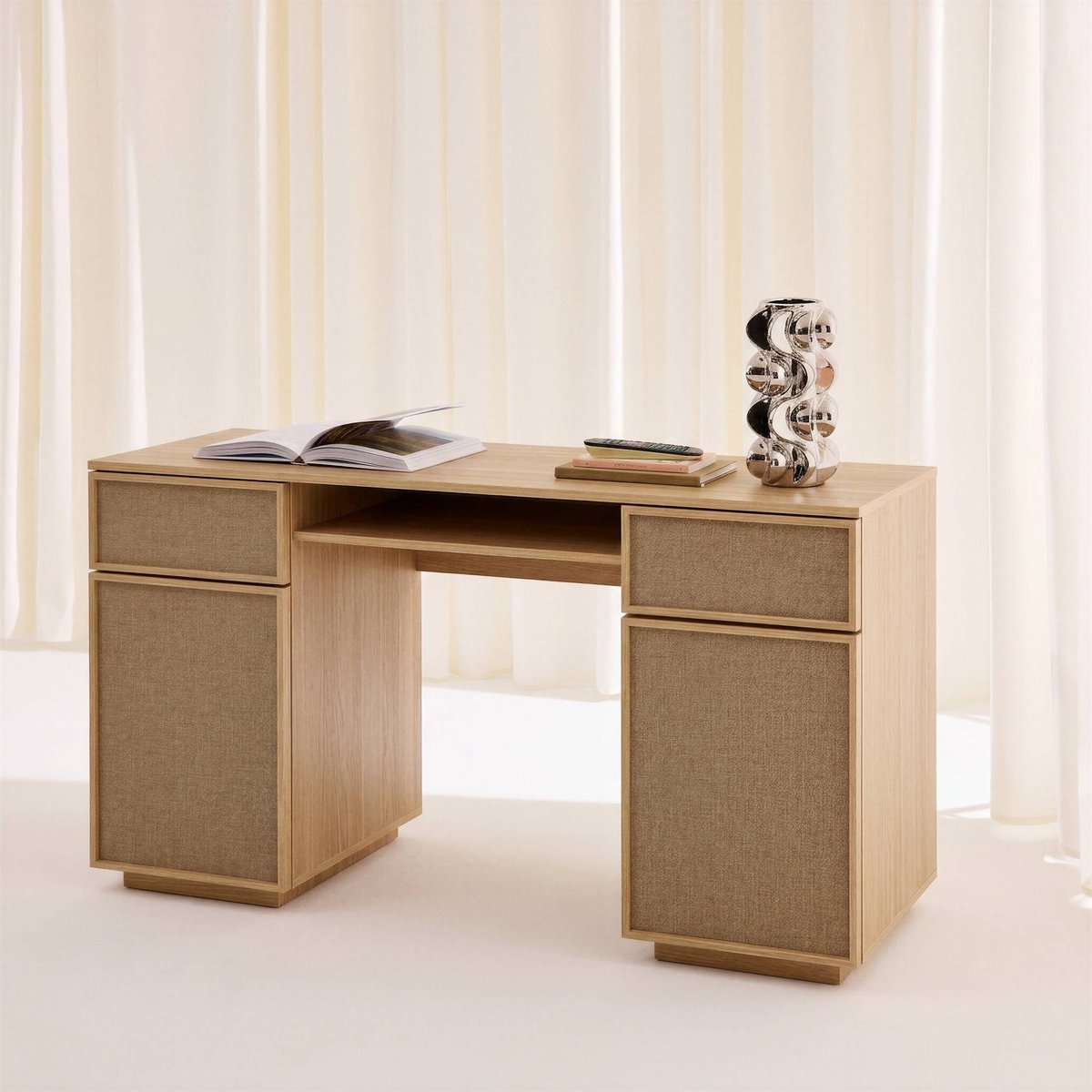 Bureau décor bois et tissu 2 portes 2 tiroirs 1 niche 140cm KUBA noyer, SWEEEK