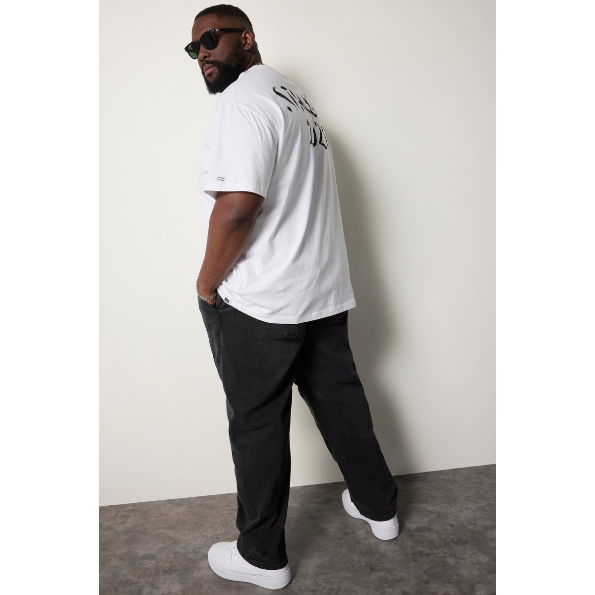T-shirt blanc cassé, STHUGE