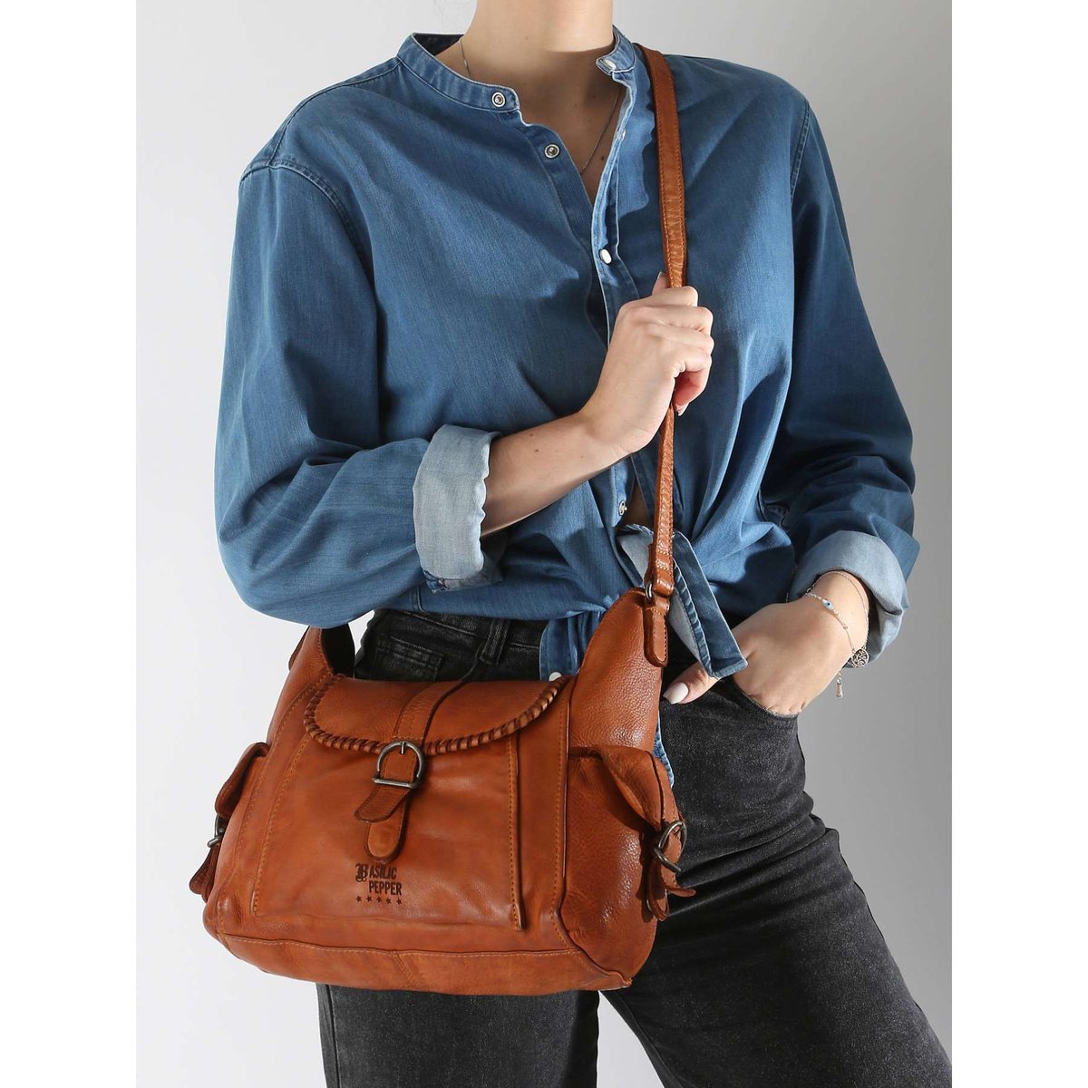 Sac bandoulière Utility cuir tan, BASILIC PEPPER