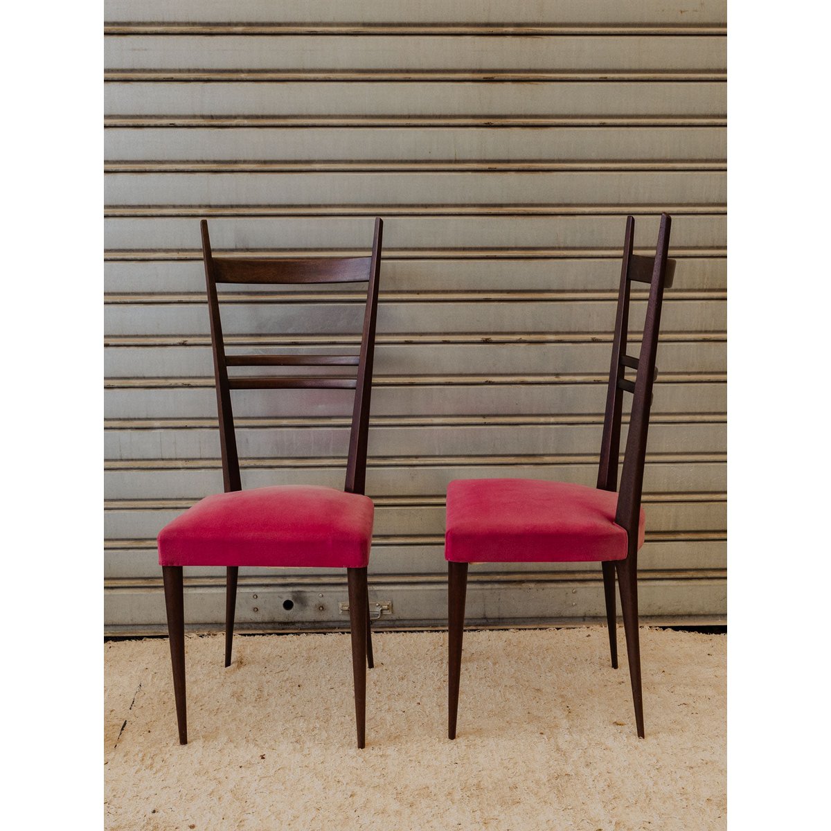 Lot de 6 chaises en bois et tissu rose Alma N°2123 - Bon état bois foncé, DEBONGOUT