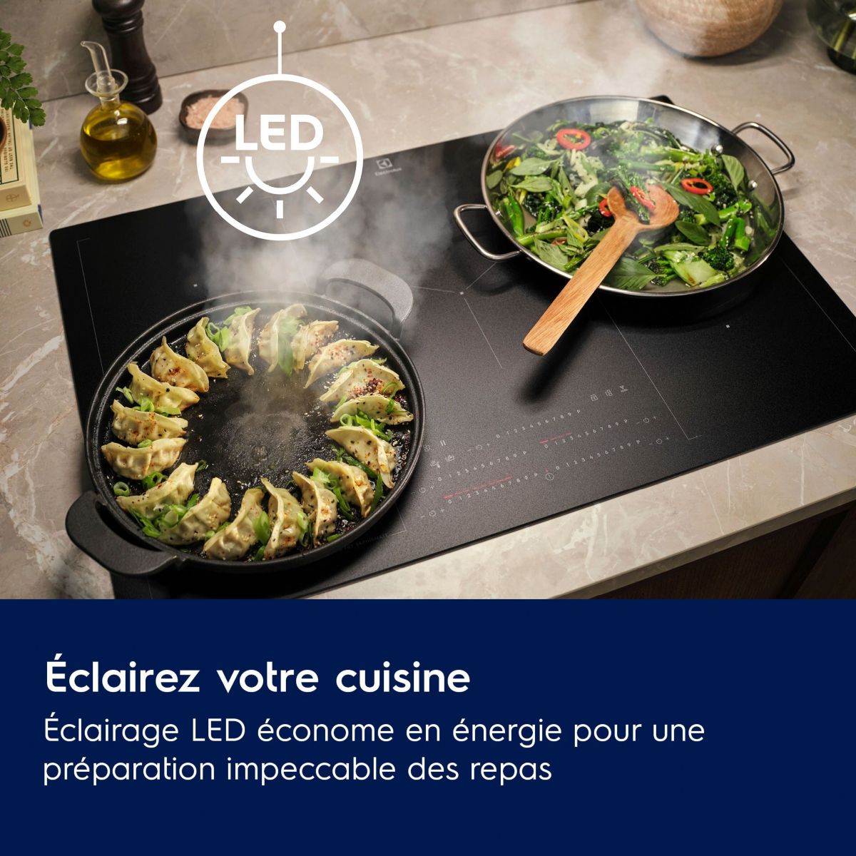 Hotte décorative murale LFT816K couleur unique, ELECTROLUX