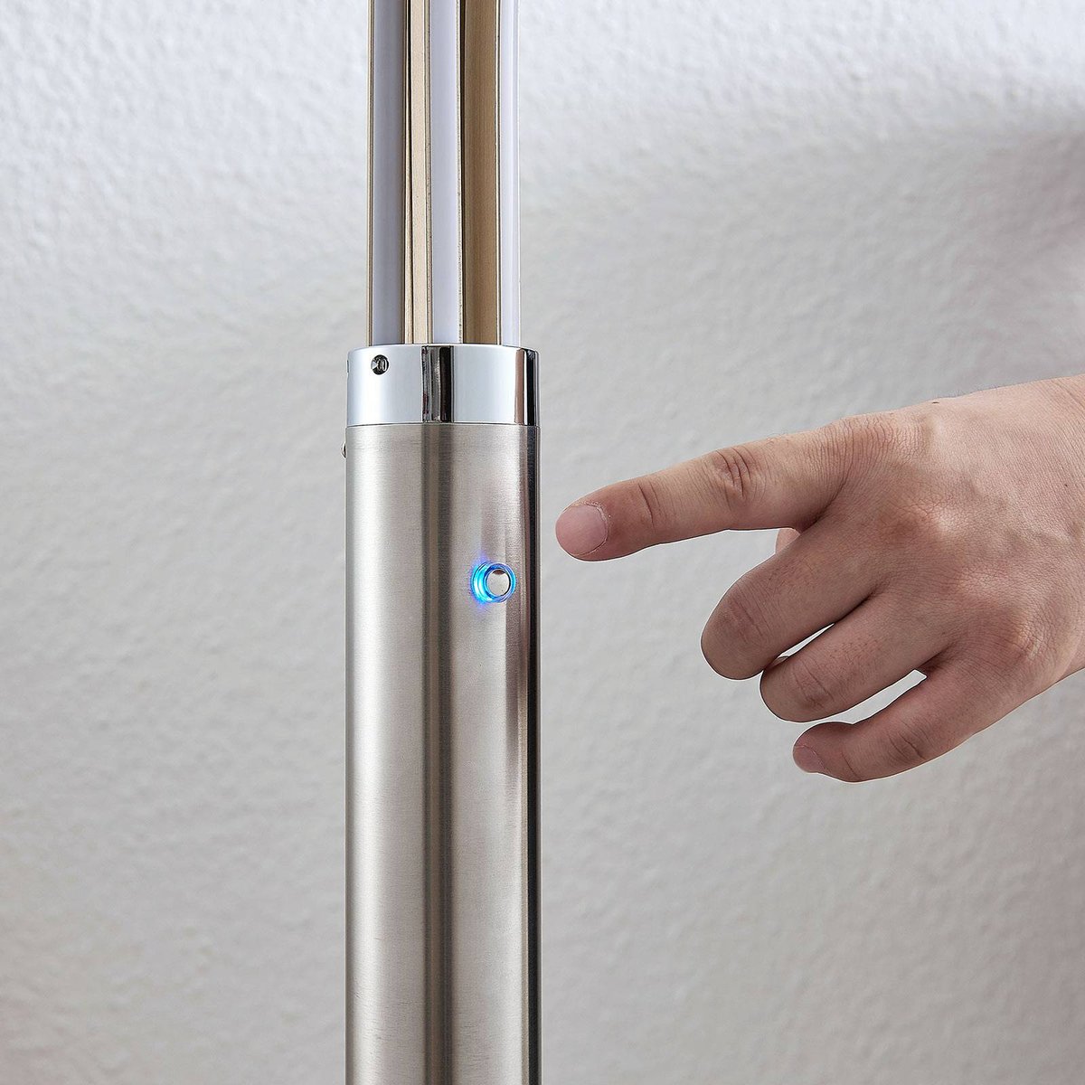 Lampadaire en aluminium moderneLED, Boba nickel mat, blanc, LINDBY