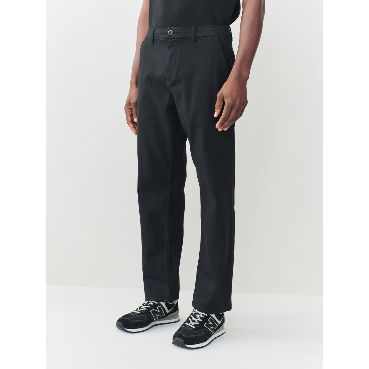 Pantalon chino motionflex noir, NEXT