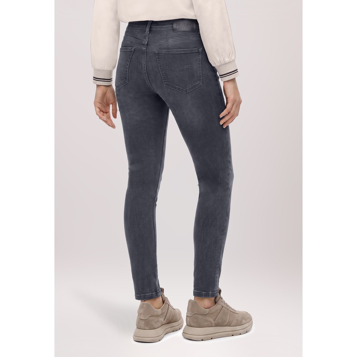 Jean stretch à effet délavé black denim, BETTY BARCLAY
