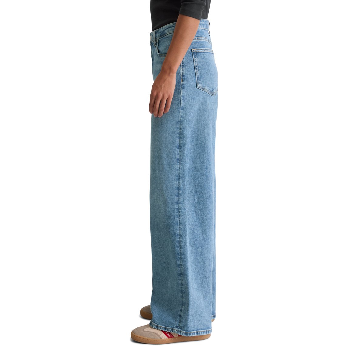 Jeans modèle Lania large en coton organique et polyester stretch bleu clair, MARC O'POLO