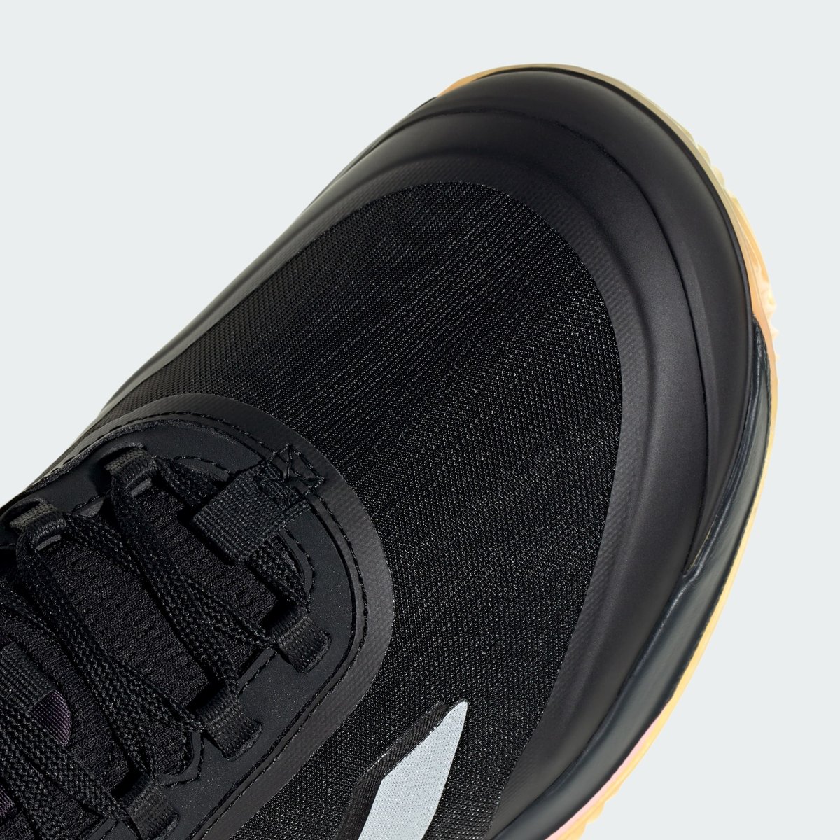 Chaussure de tennis terre battue Avacourt 2 aurora black / zero metalic / spark, adidas Performance