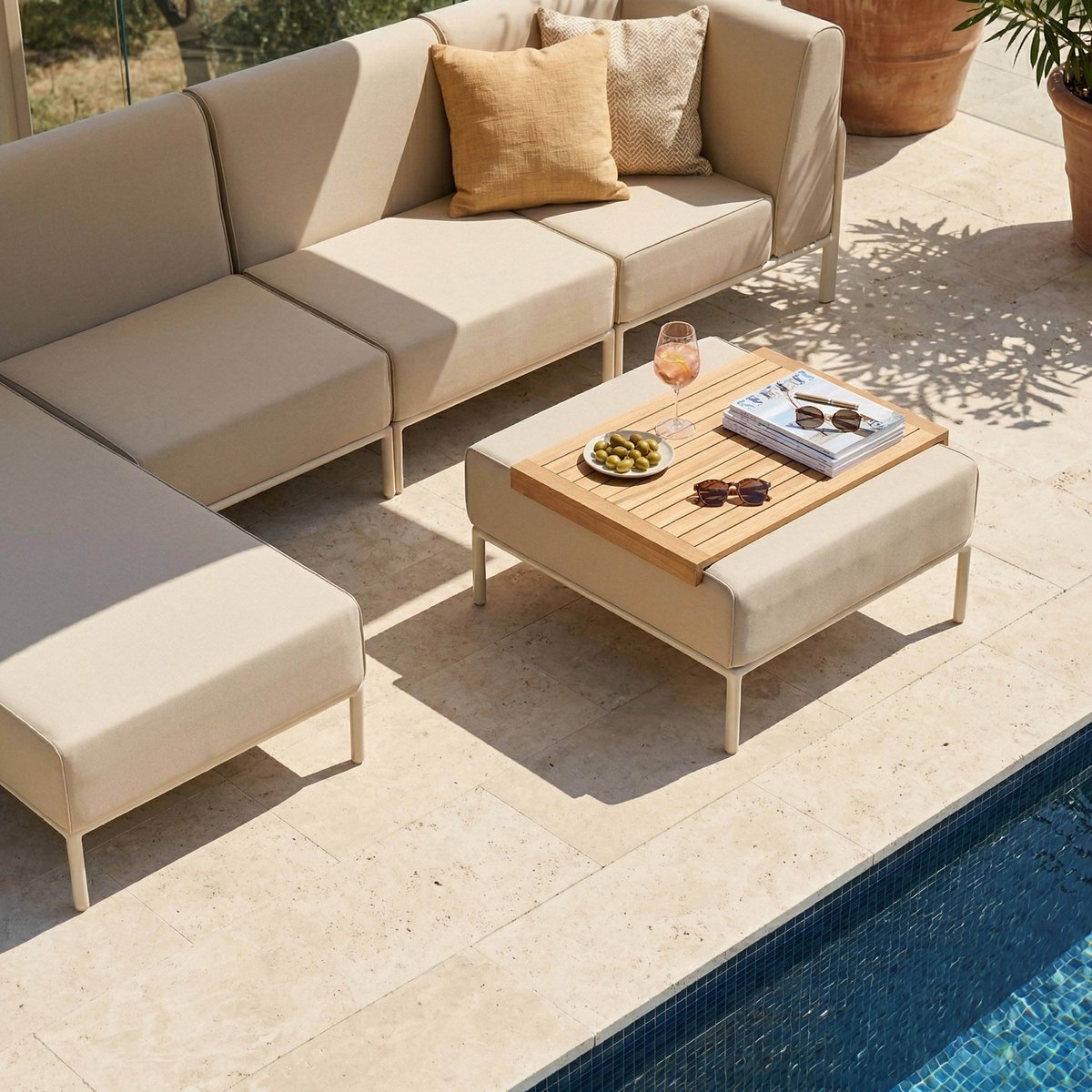 Salon de jardin modulable 5 places avec 2 chauffeuses, 1 fauteuil d'angle, 1 méridienne et 1 pouf, PATIO beige, OVIALA