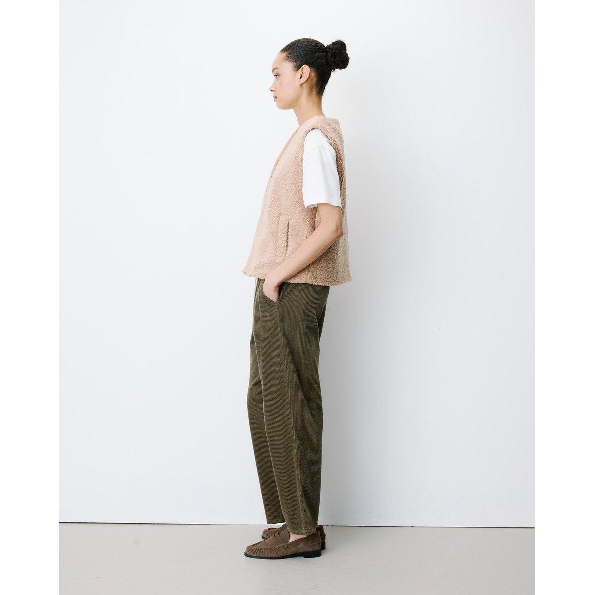 Veste sans manches en fausse shearling beige Avery beige, GRACE & MILA