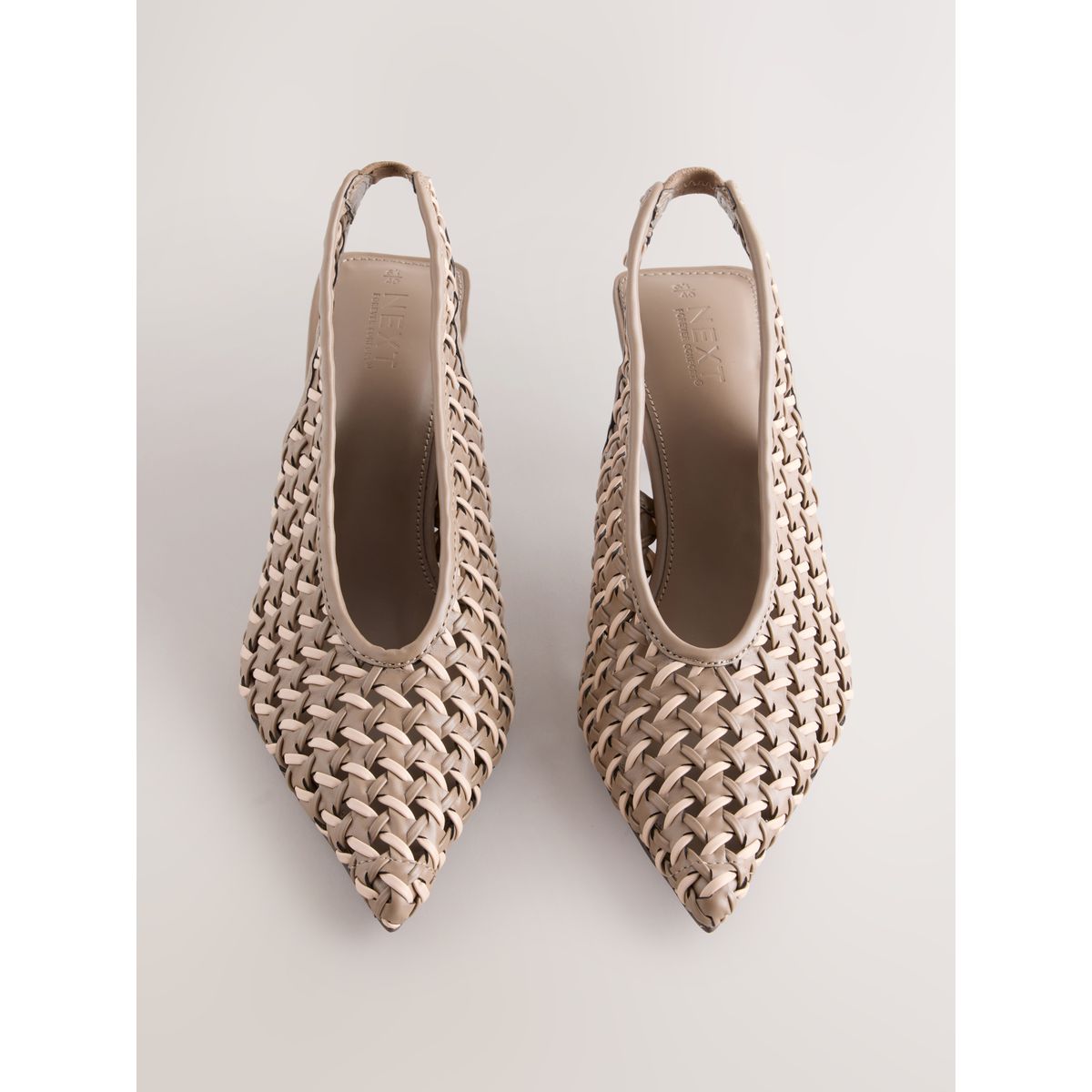 Chaussures à talons tressées bride arrière chair, NEXT