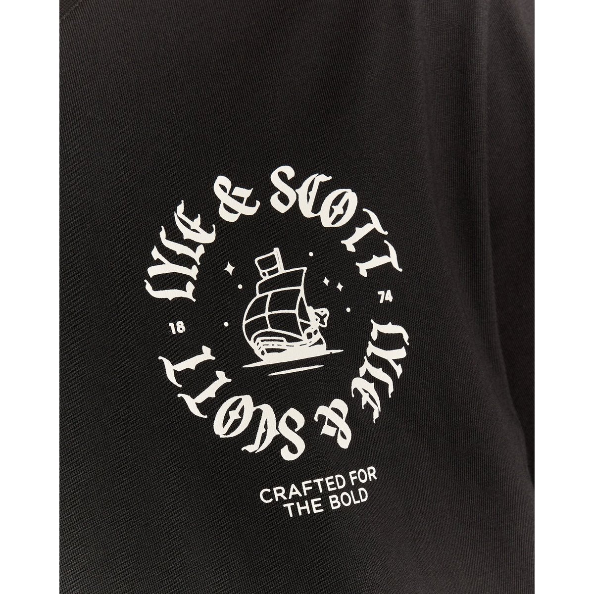 T-shirt insigne graphique noir jais, LYLE & SCOTT