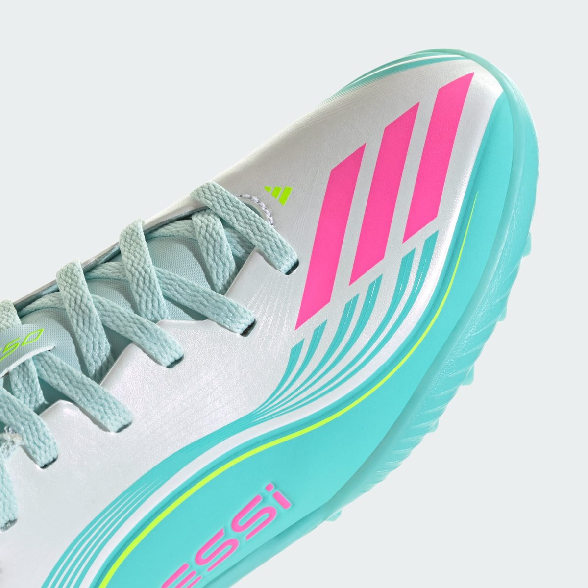 Chaussure De Football Enfants F50 Messi League Turf Chaussure De Football Enfants F50 Messi League Turf cloud white / lucid pink / flash aqua, adidas Performance