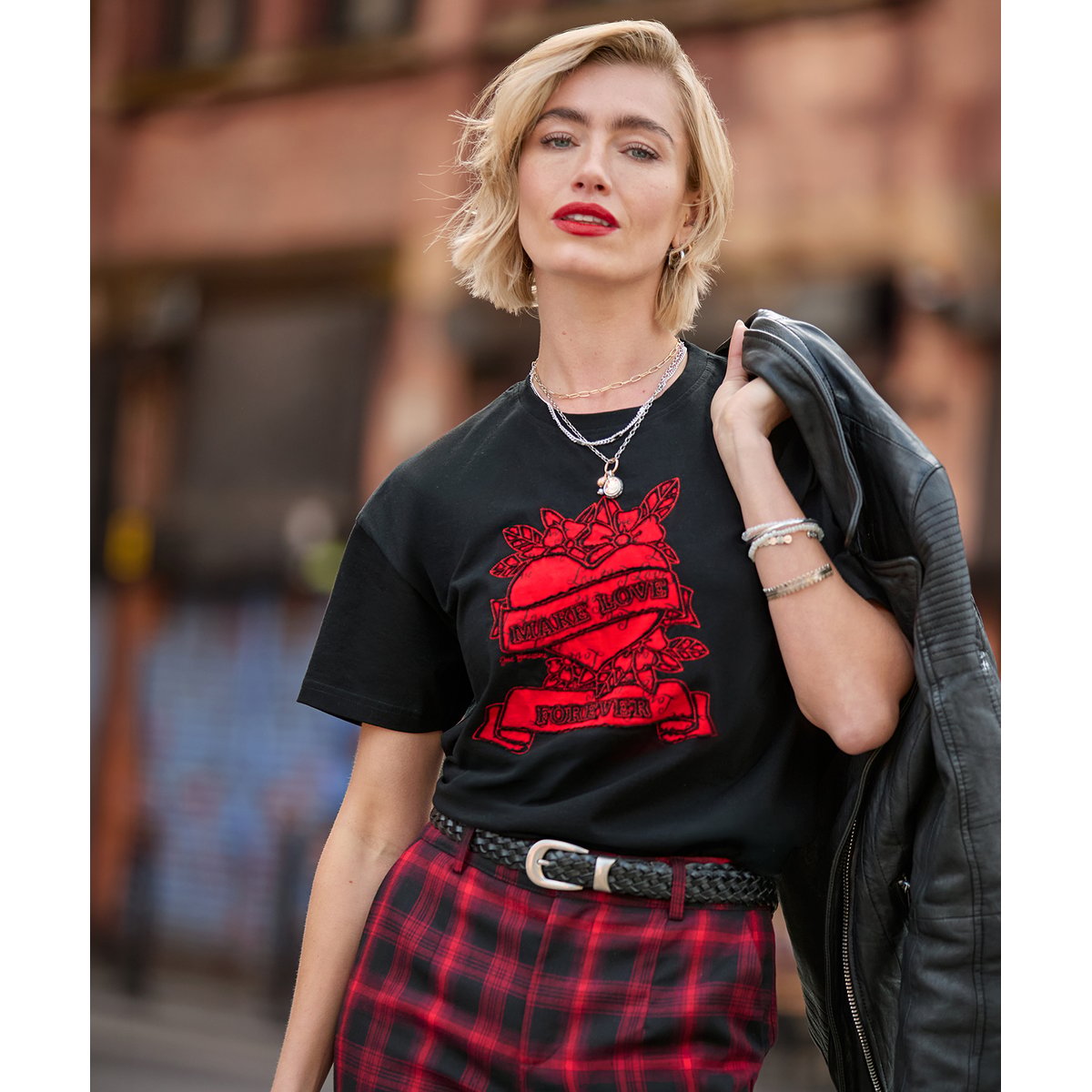 T-Shirt à Manches Courtes Brodé Love Forever noir, JOE BROWNS
