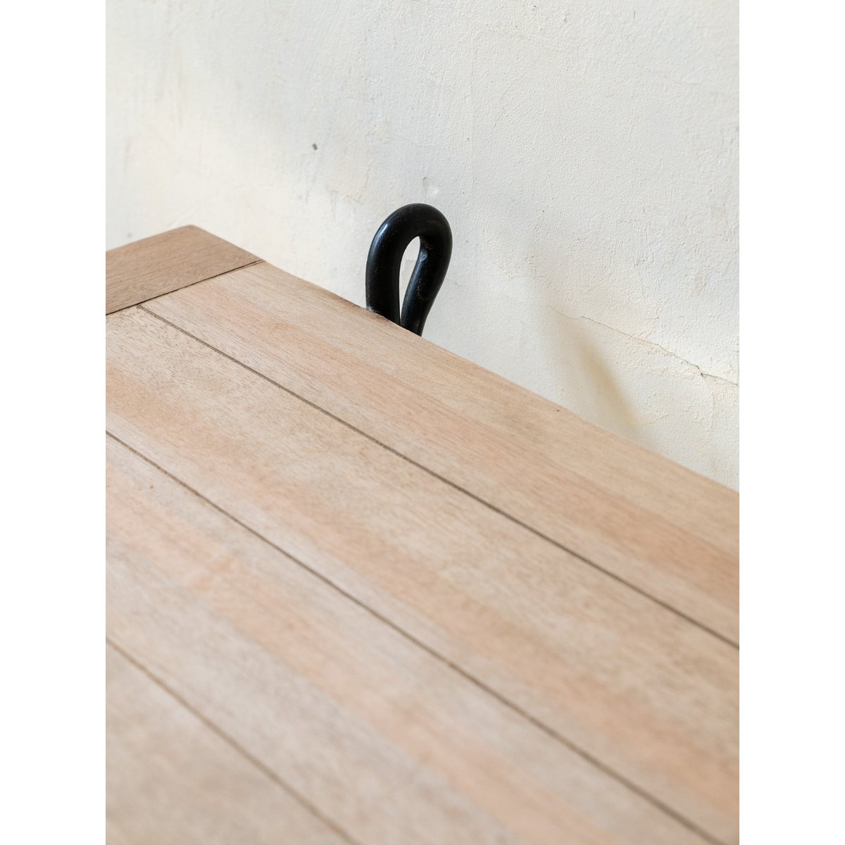 Étagère à trois niveaux en bois et fer forgé Isabelle N°365 - Bon état bois clair, DEBONGOUT