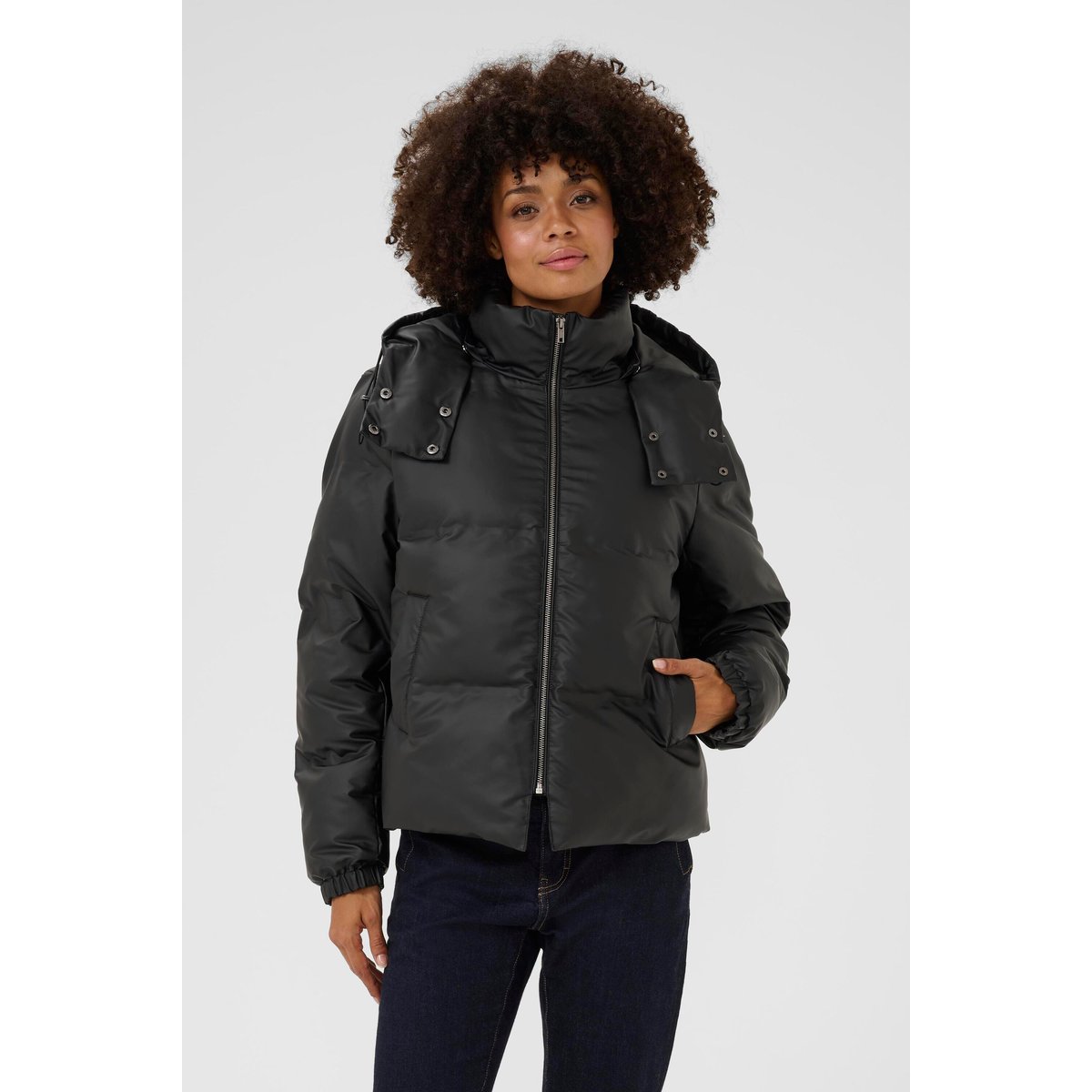 Manteau noir, CULTURE