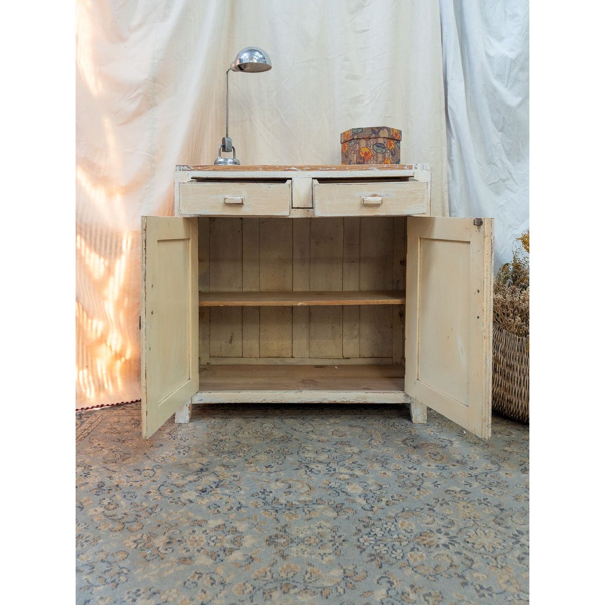Buffet parisien blanc patiné Gilbert N°820 - Bon état blanc, DEBONGOUT