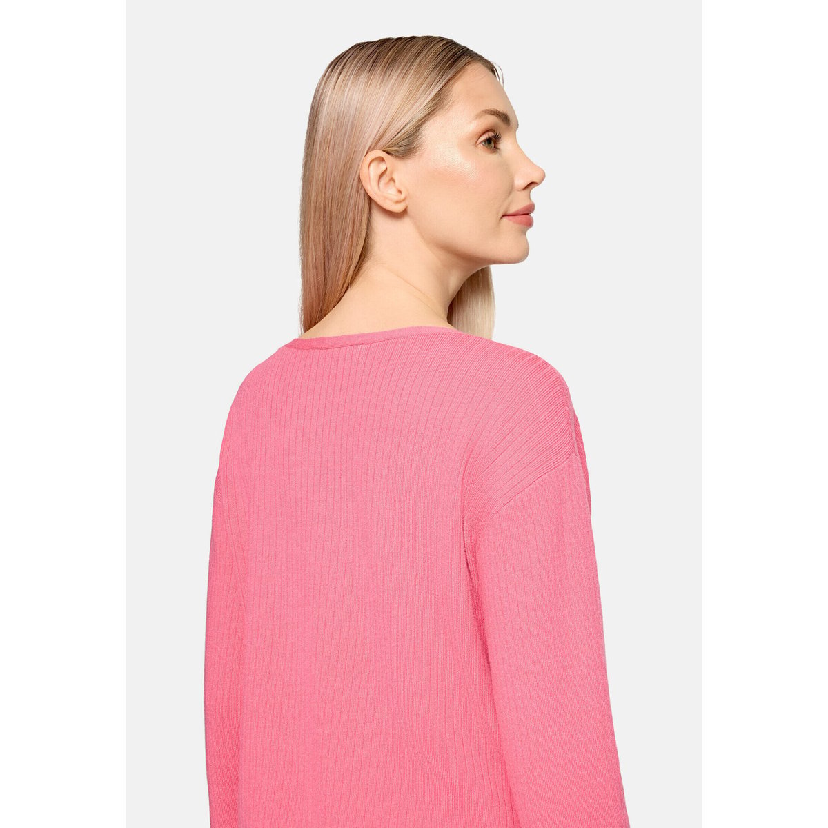 Pull-over en fine maille à encolure en v fruit dove, BETTY BARCLAY