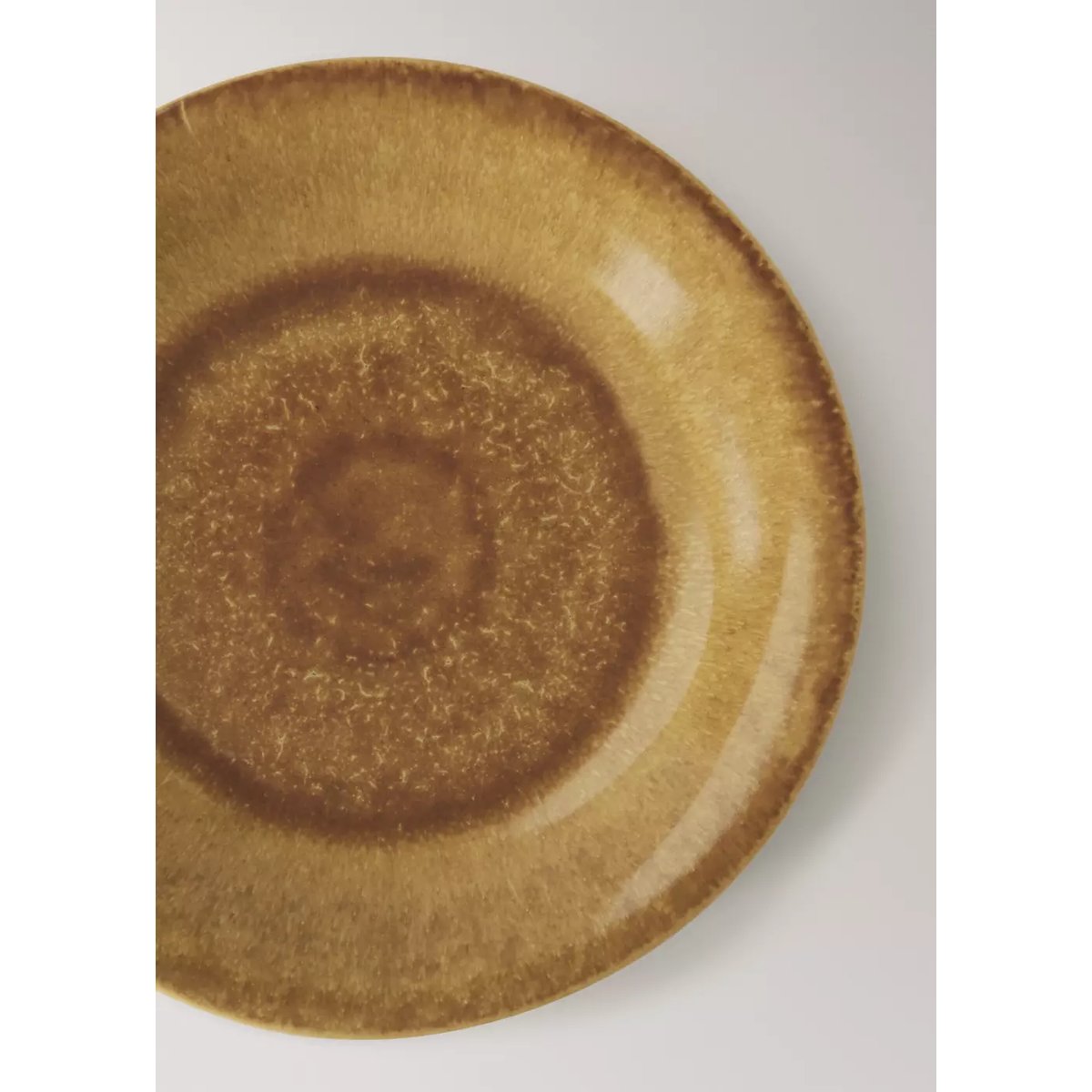 Assiette plate en grès dégradé marron moyen, MANGO HOME
