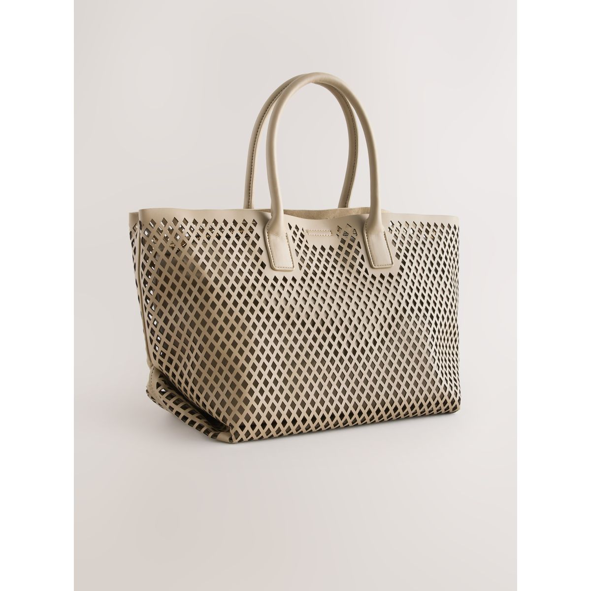 Sac à main découpé au laser taupe, NEXT