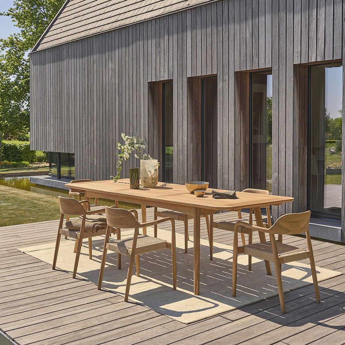 Salon de jardin en teck massif extensible 6/8 places ALIZÉ naturel, BERAH GETAH