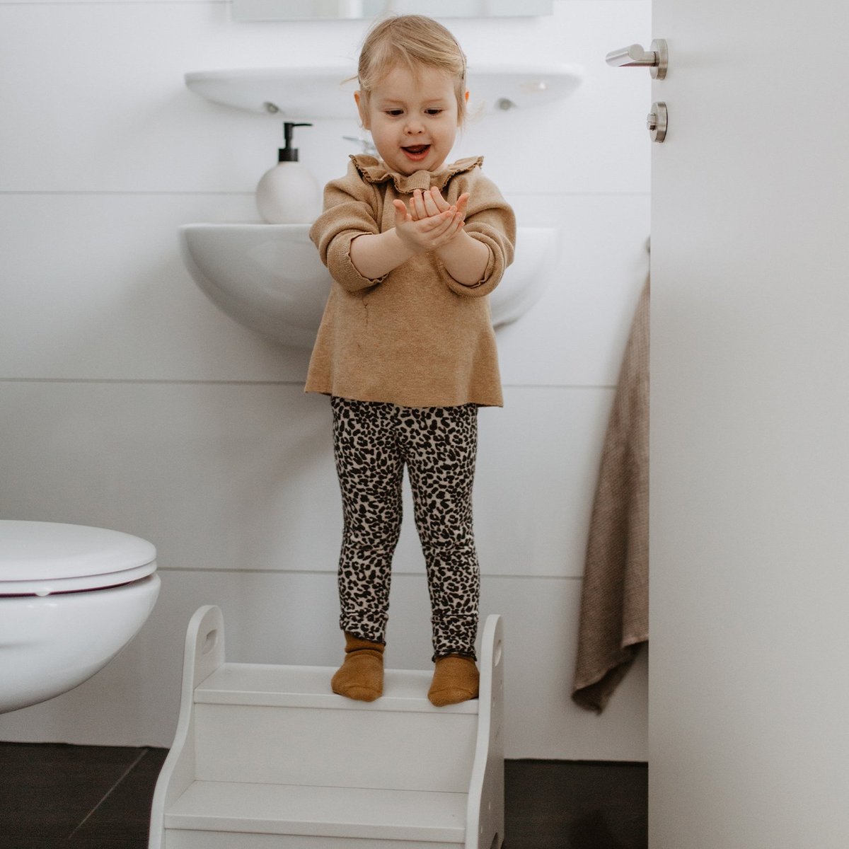 Marchepied enfant en bois gris clair, KINDSGUT