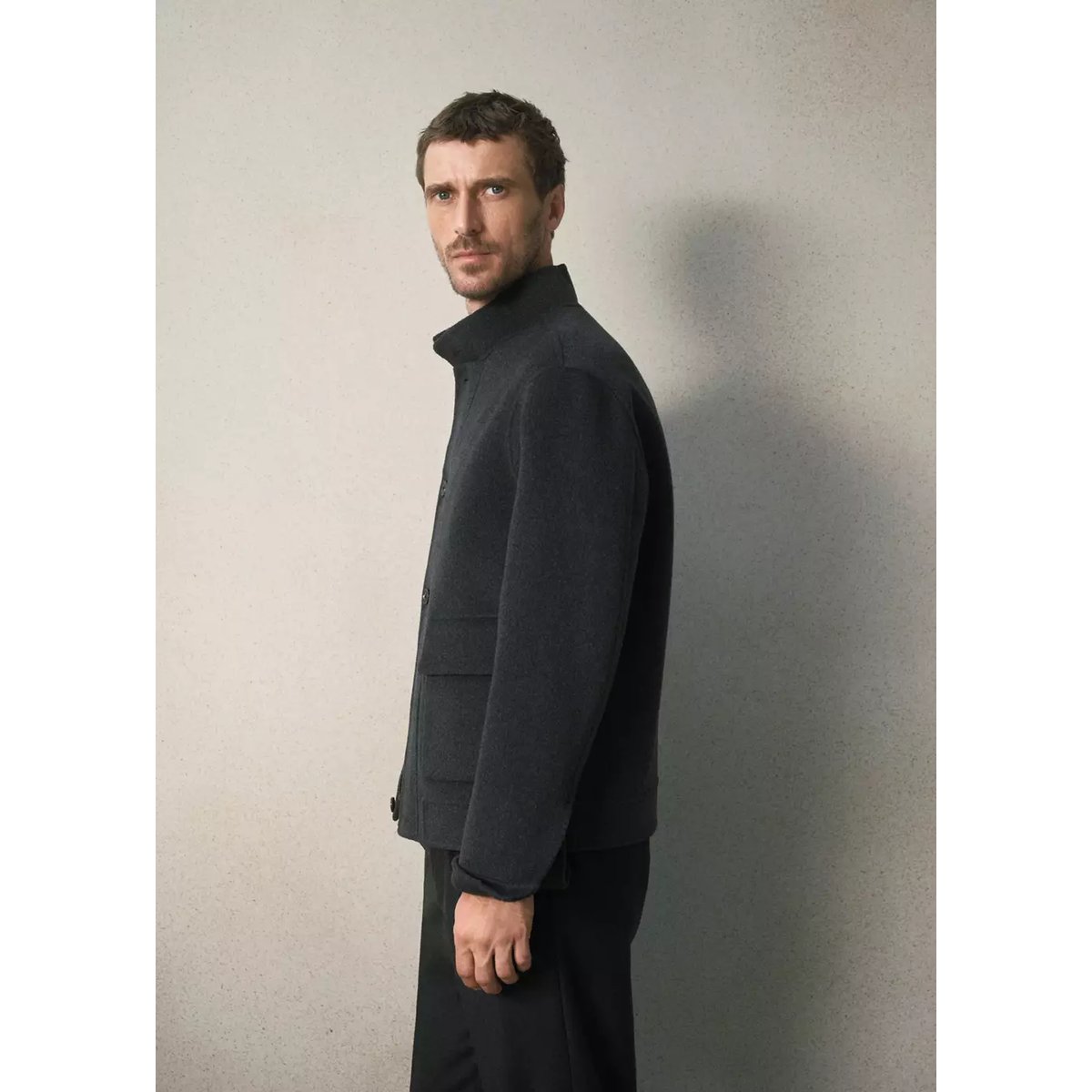 Veste en mélange laine-cachemire à col montant avec bandeau gris chiné foncé, MANGO MAN