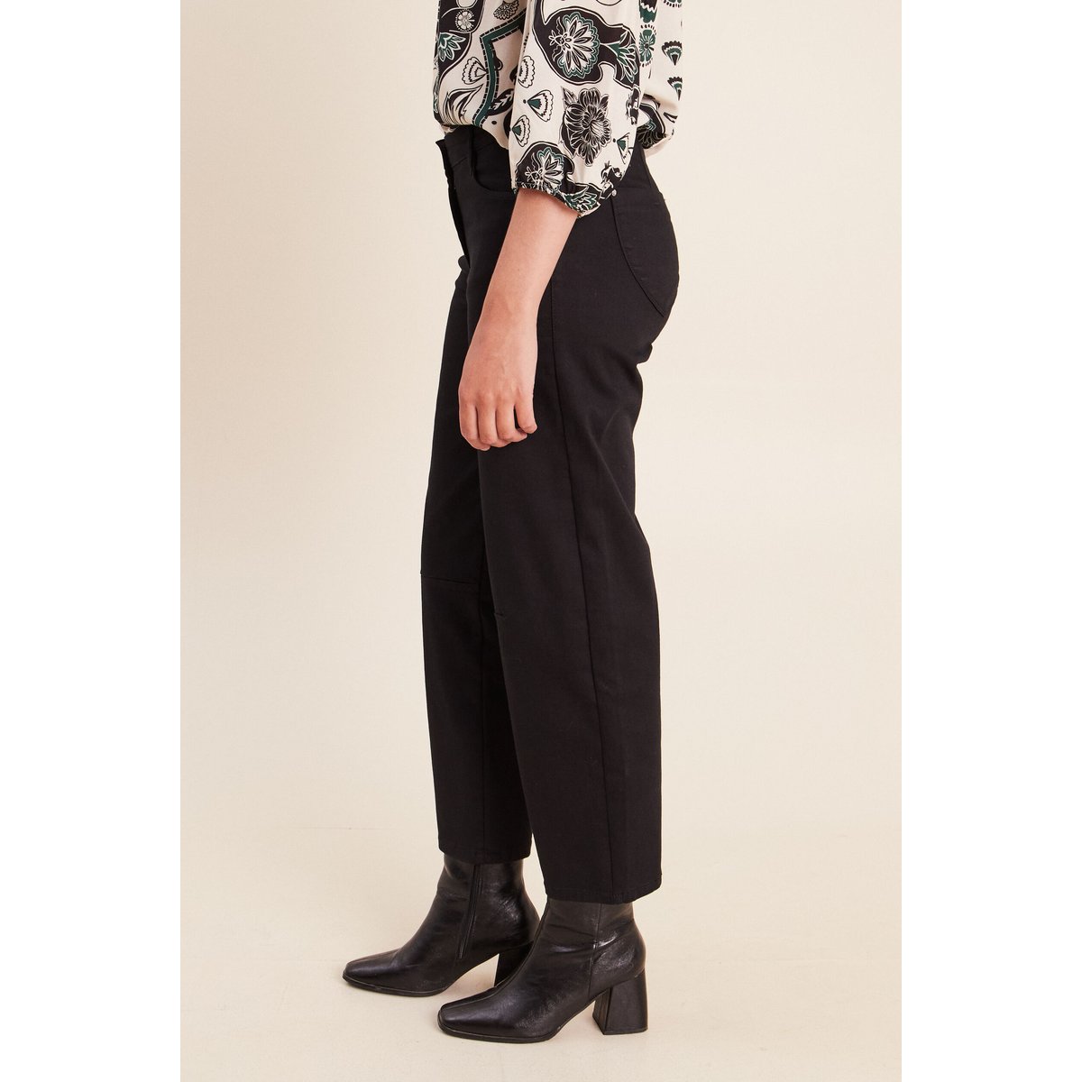Pantalon magique l'unique noir, BREAL