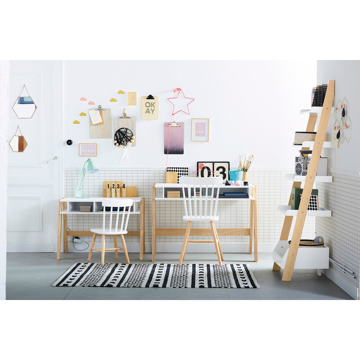 Bureau spécial maternelle LIGNE ARCHITEKT blanc/bois, VERTBAUDET