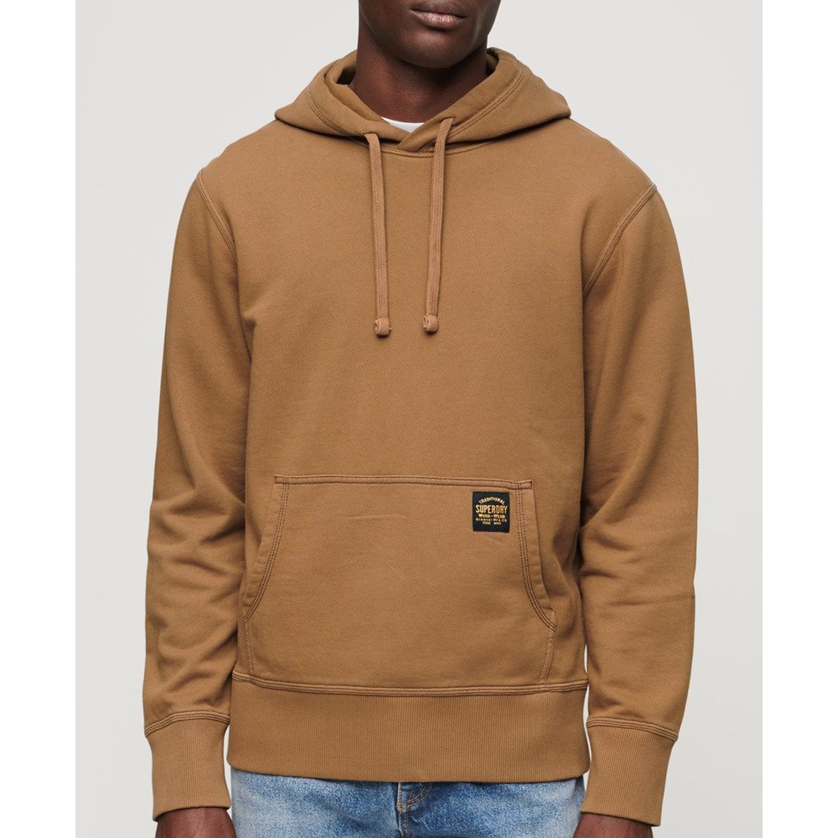 Sweat à capuche décontracté avec surpiqûres contrastées camel brun classique délavé, SUPERDRY