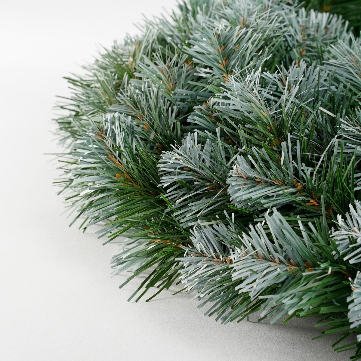 Couronne de Noël enneigée COLORADO vert, TRIUMPH TREE