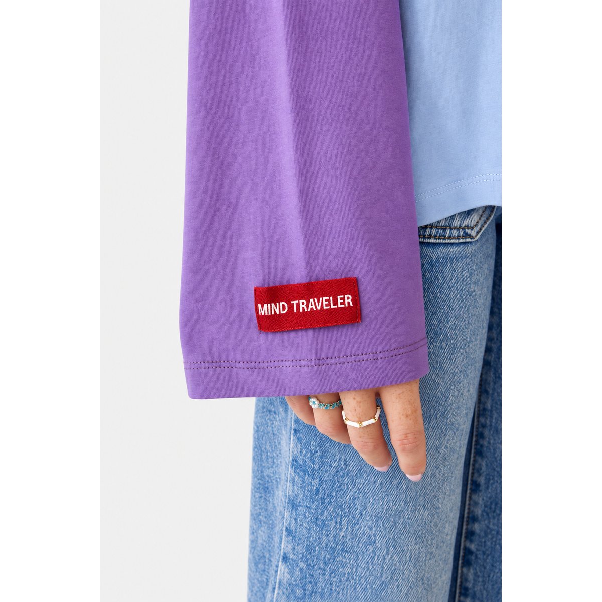 T-shirt raglan détail fleuri CARLOTA bleu ciel / lavande / rose, MINDTRAVELER
