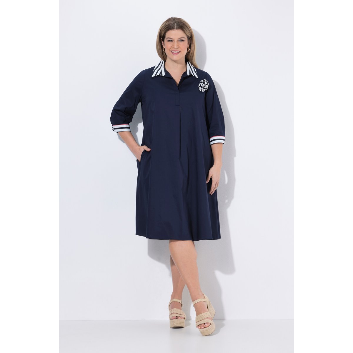 Robe en jersey avec rayures marine, ULLA POPKEN