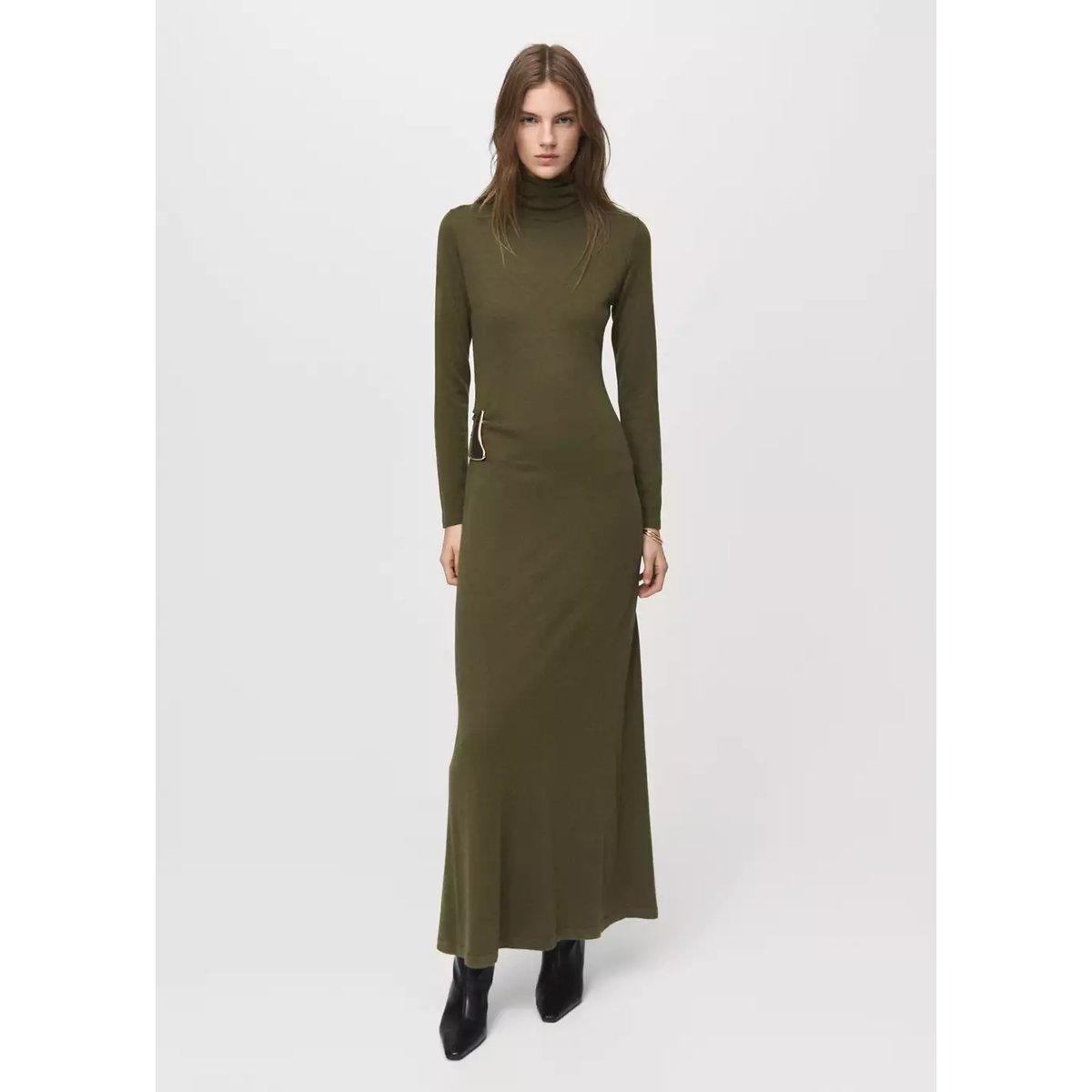 Robe maille col montant broche kaki, MANGO